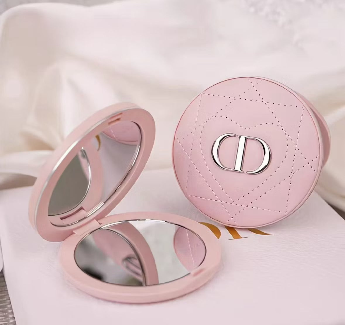 DIOR Novelty Double Mirror